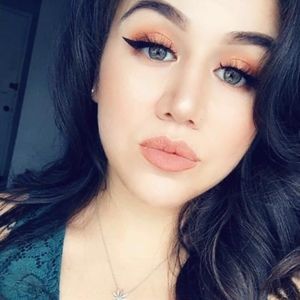 Meet your Posher, Melisa